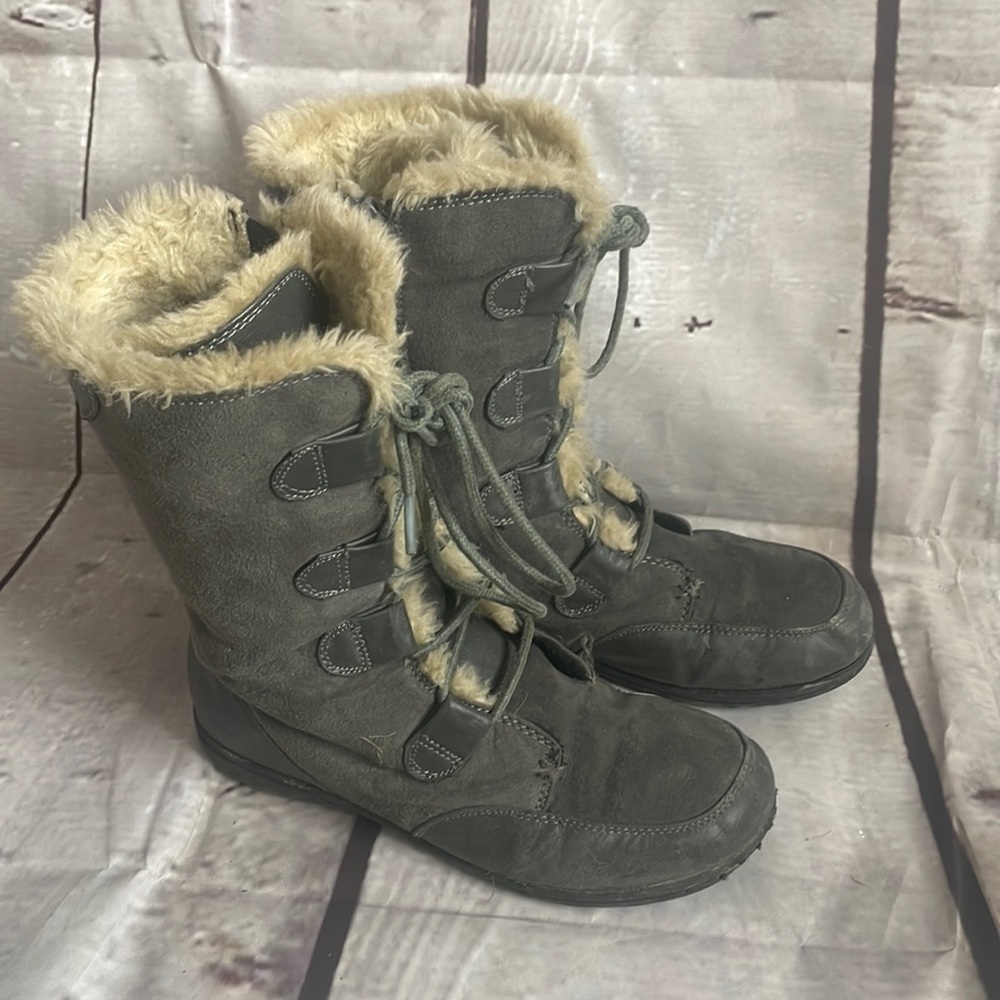 BOC girls snow boots size 3